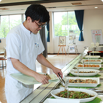 昼食